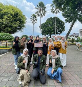 Solidaritas Ormawa STITUSA: Menyalurkan Donasi Untuk Korban Longsor Kecamatan Pandanarum